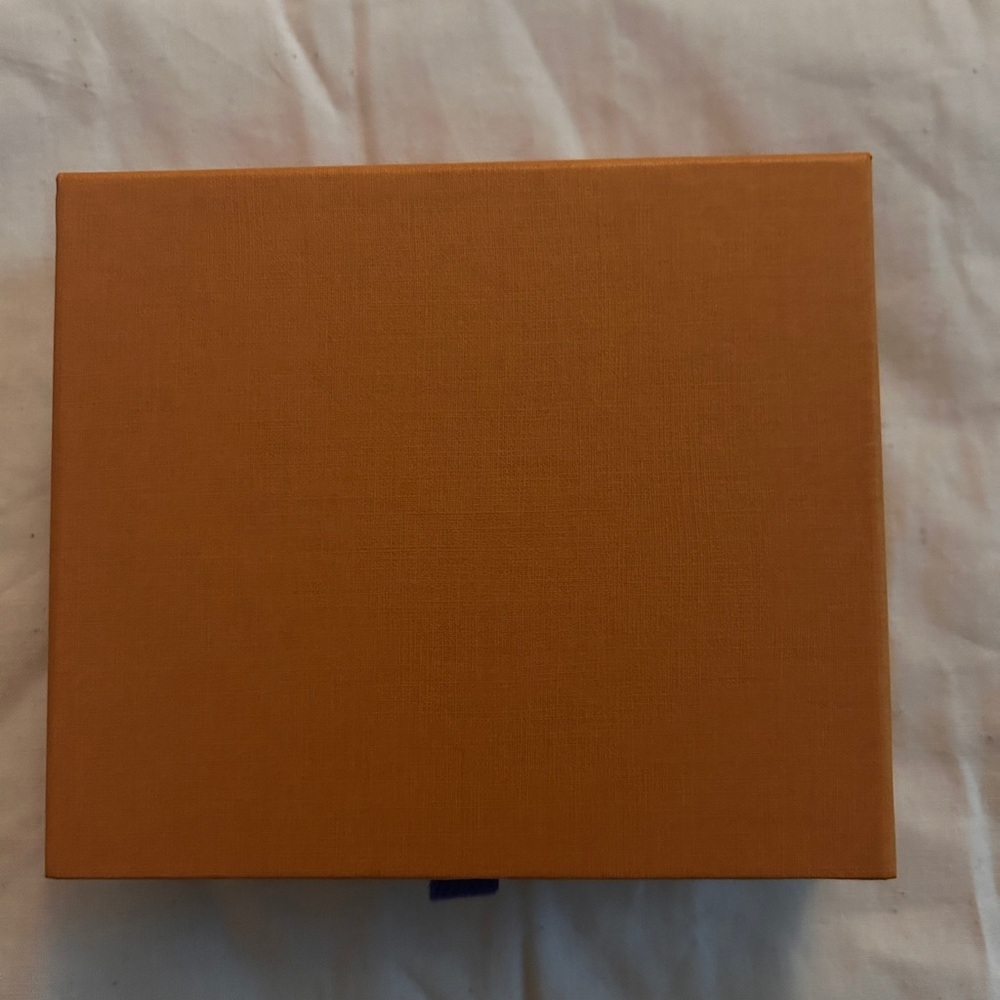 Louis Vuitton Orange box with Dust Bag - Picture 4 of 6